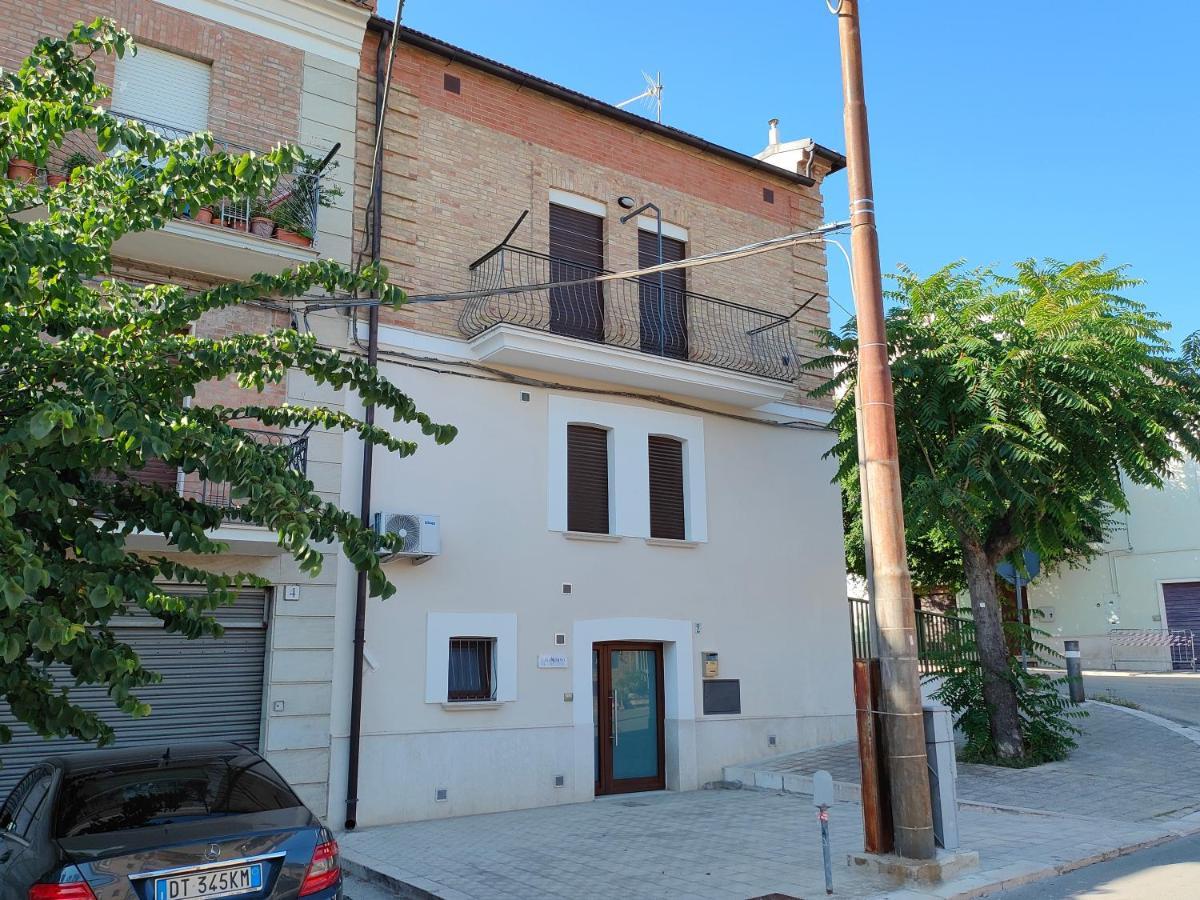 Casa Rubino Holiday Home - 50Mt Dal Centro Troia Zewnętrze zdjęcie